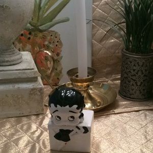 Betty Boop Salt and Pepper Shakers